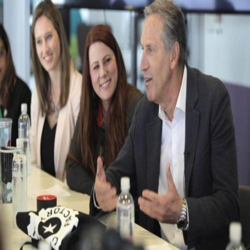 Cách Starbucks Xây Dựng Một Đế Chế Với Sự Thấu Hiểu – Howard Schultz